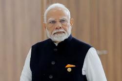 শিক্ষার্থীদের কাছে ক্ষমা চান, মোদির ওপর একযোগে আক্রমণ বিরোধীদের